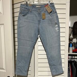 Levi’s Boyfriend Women's Light Blue Jeans size 16 Waist 33